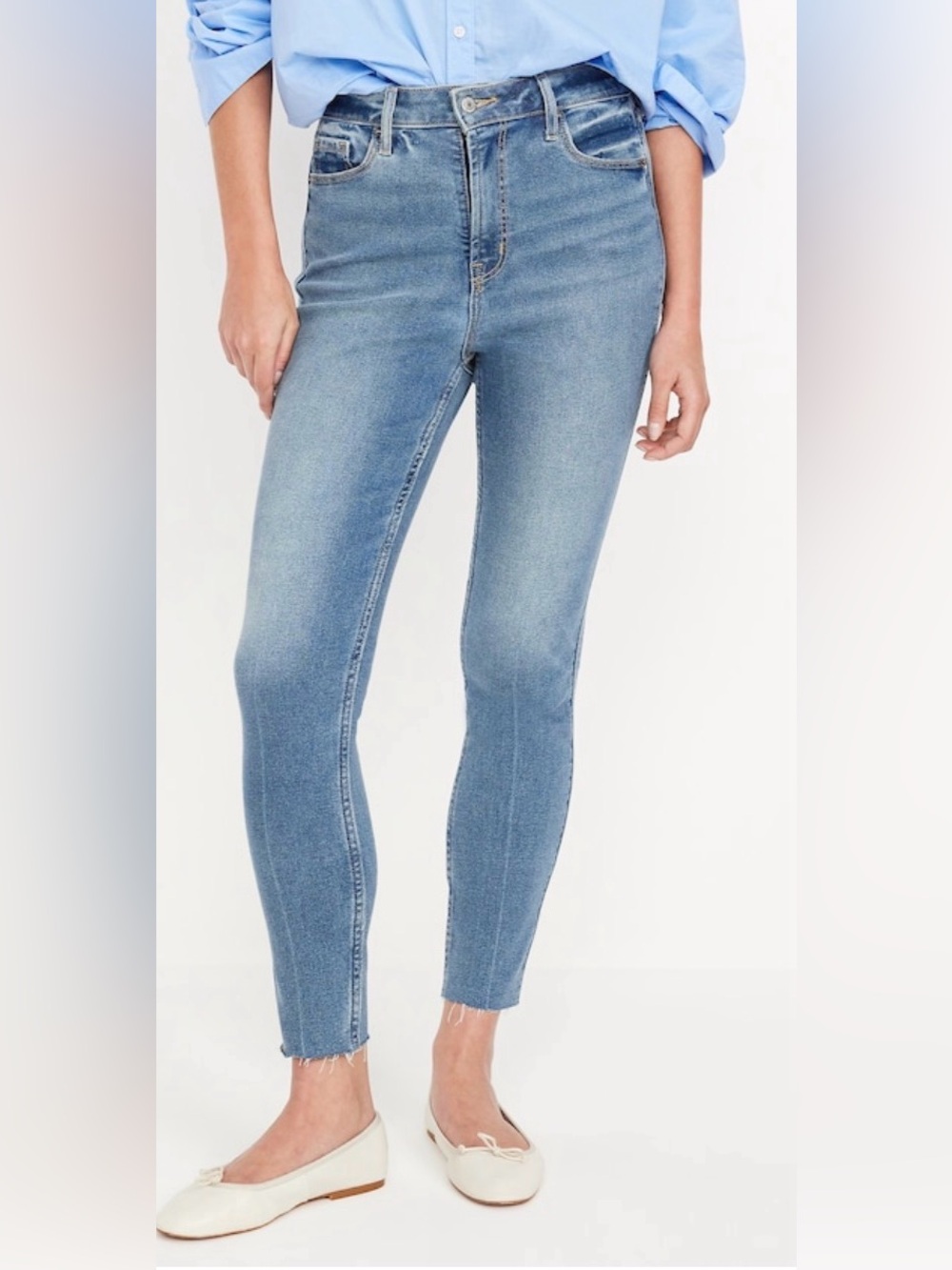 Old Navy Rockstar Super High Rise Skinny Stretch Raw Hem Jeans Size 8 Light Wash
